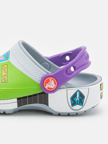 Crocs Открытая обувь в Зеленый