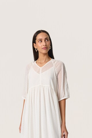 SOAKED IN LUXURY Jurk 'Cammelie' in Wit