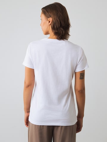 Honest Basics Shirt 'T-shirt Women' in Wit