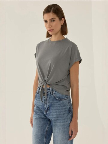 Maglietta di Hiccup in grigio