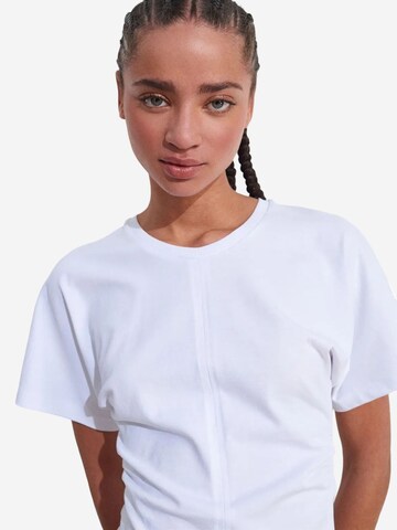 Maglietta 'T-Shirts' di Dilvin in bianco