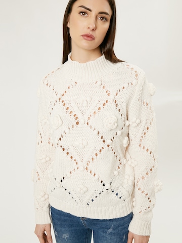 Influencer Sweater in Beige: front