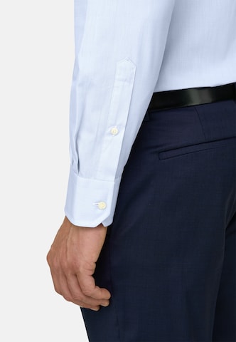 Coupe regular Chemise Boggi Milano en bleu : sur le côté