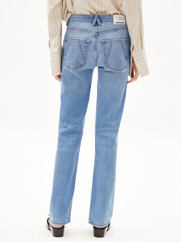 ARMEDANGELS regular Jeans 'LINNA' i blå