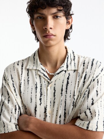 Pull&Bear Comfort fit Button Up Shirt in White