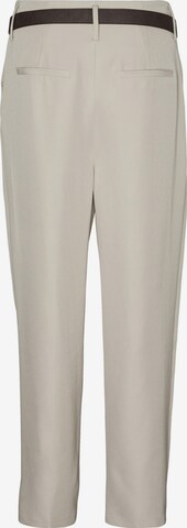 Regular Pantalon à pince 'LUCIA' VERO MODA en beige