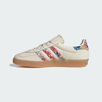 Baskets basses 'Gazelle Indoor x Liberty London' ADIDAS ORIGINALS en blanc