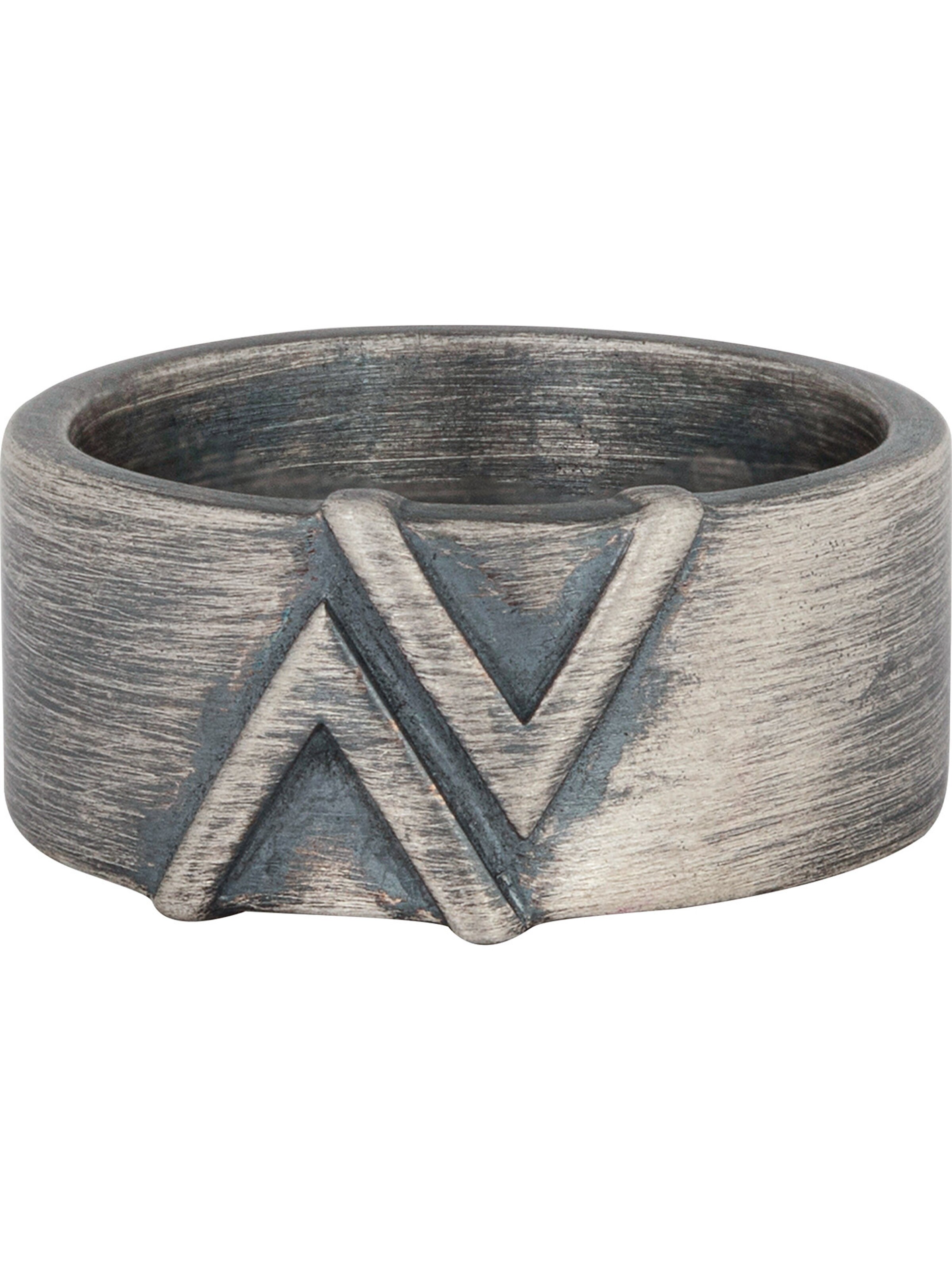 Bague caï en argent : devant