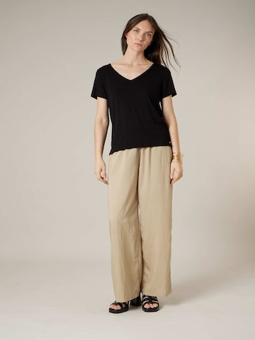 Deeluxe Shirt‌ in Schwarz