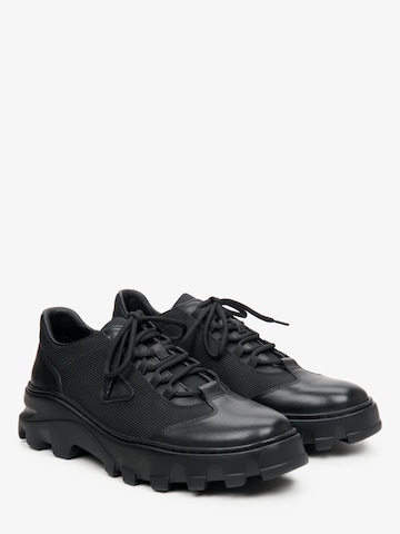 Estro Boot '4974' in Black: front