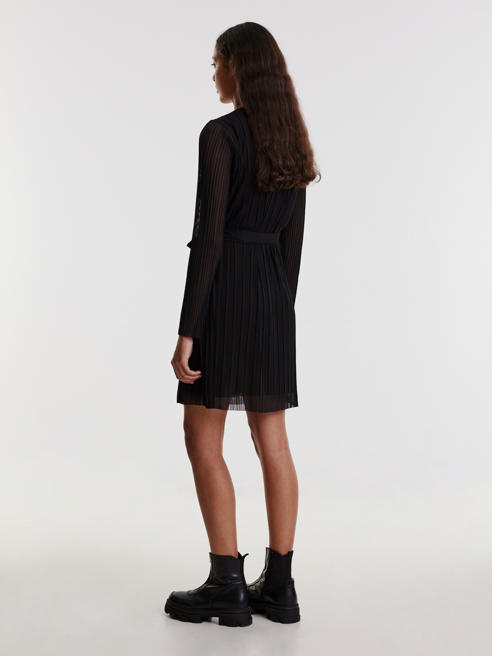 EDITED Produits Robe 'Samantha' noir
