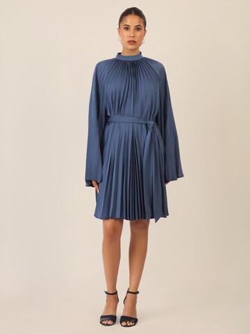 APART Kleid in Blau: Vorderseite