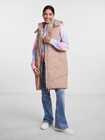 Gilet 'Jamilla' di PIECES in marrone