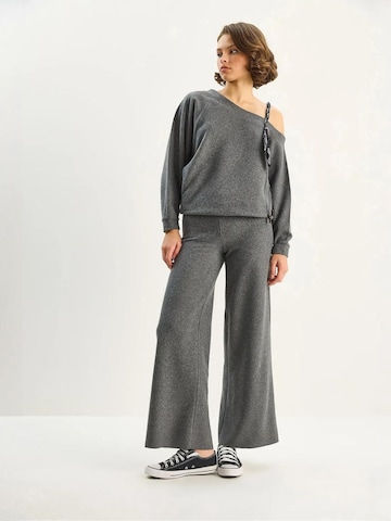 Bianco Lucci - Roupa de casa 'Zweiteiliges Set' em cinzento