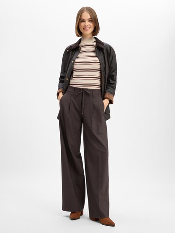 Cambio Regular Pleat-front trousers 'Addison' in Brown