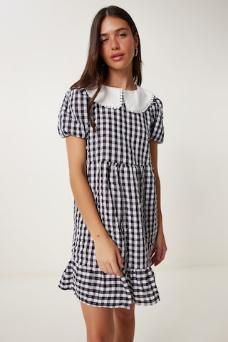 Happiness İstanbul Kleid in Schwarz: Vorderseite
