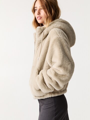 Pull&Bear Tussenjas in Bruin