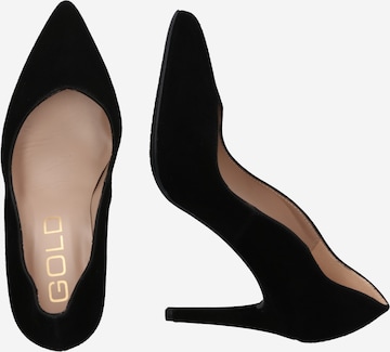 Pumps de la GOLD pe negru