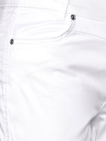 Slimfit Jeans 'Yulius' di STREET ONE in bianco