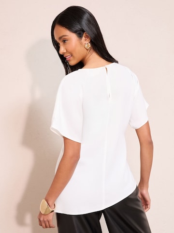 Friends Like These Blouse in Wit