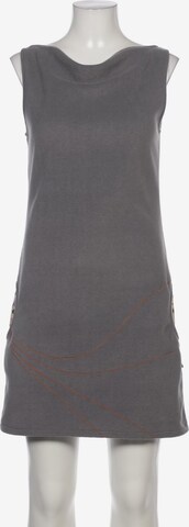 Tranquillo Dress in M in Grey: front