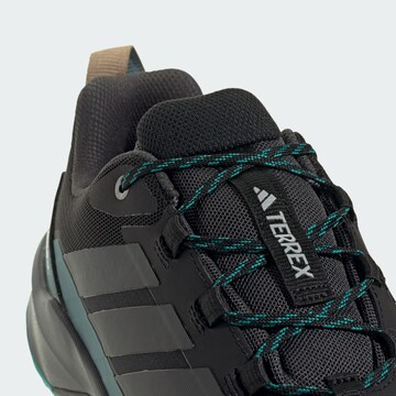 Chaussure basse 'Skychaser Ax5' ADIDAS TERREX en noir