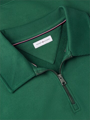TOMMY HILFIGER Sweatshirt in Grün