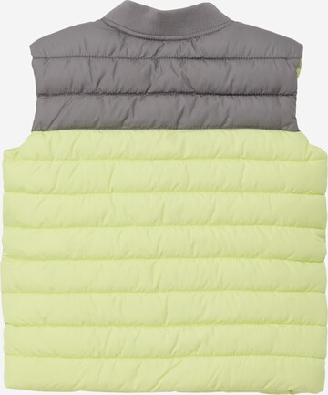 s.Oliver Vest in Green: back