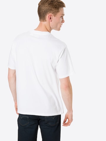 LEVI'S ® T-shirt 'Red Tab' i vit