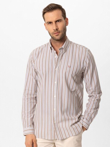 Regular fit Camicia di By Diess Collection in marrone: frontale