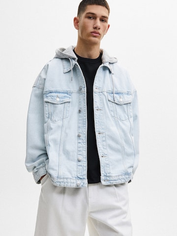 Pull&Bear Between-season jacket in Blue: front