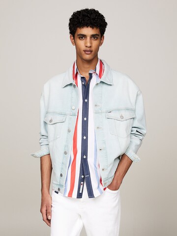 Veste mi-saison Tommy Jeans en bleu : devant