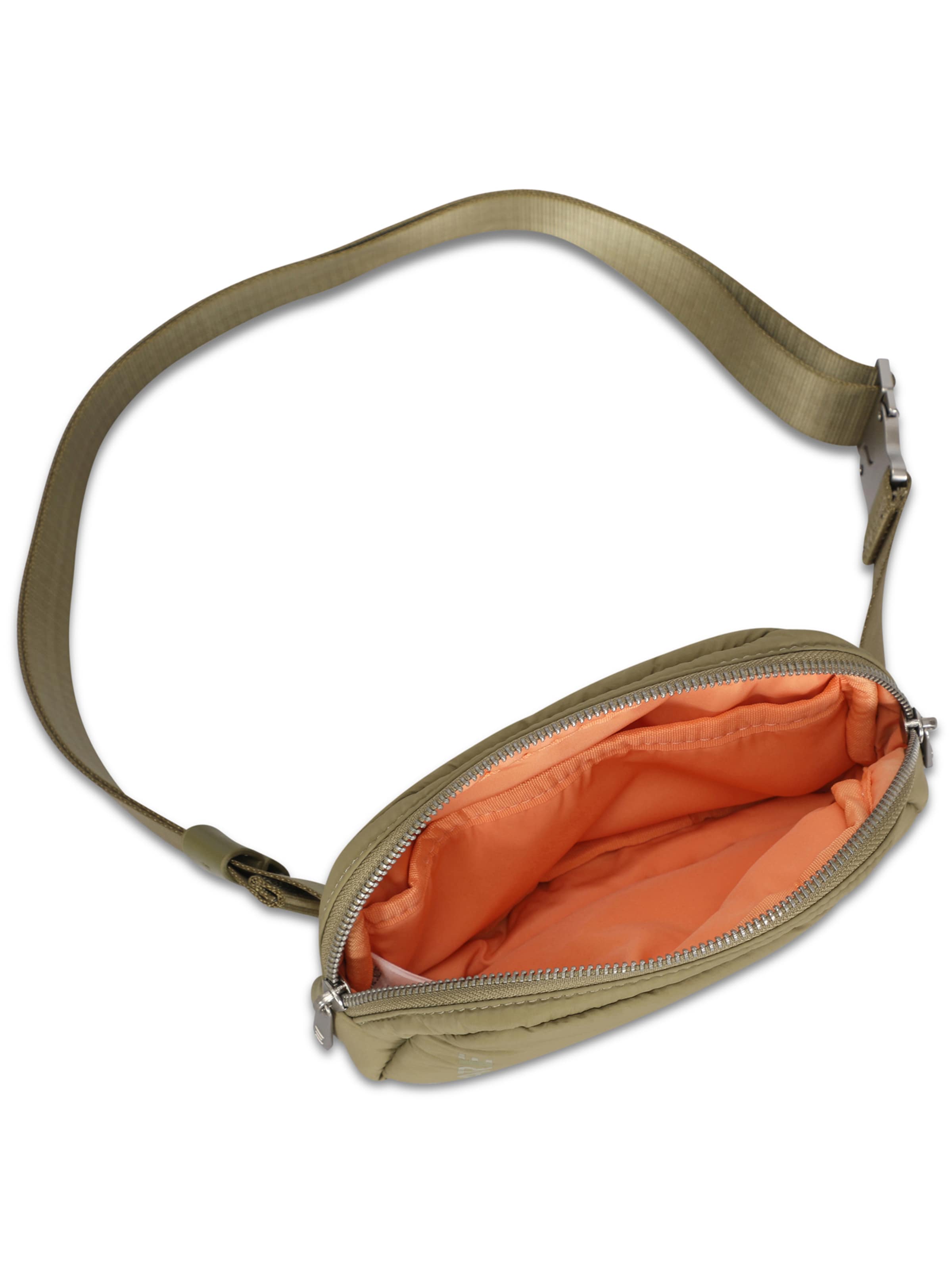 Expatrié Belt bag in Green