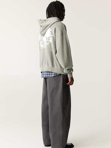 Pull&Bear Sweatshirt in Grey