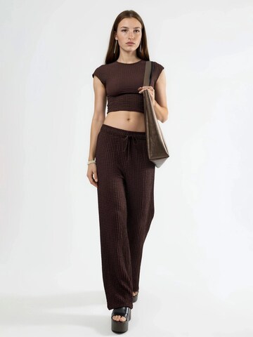 Wide leg Pantaloni di Busem in marrone