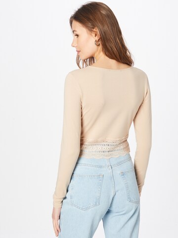 ABOUT YOU - Camiseta 'Ashley' en beige