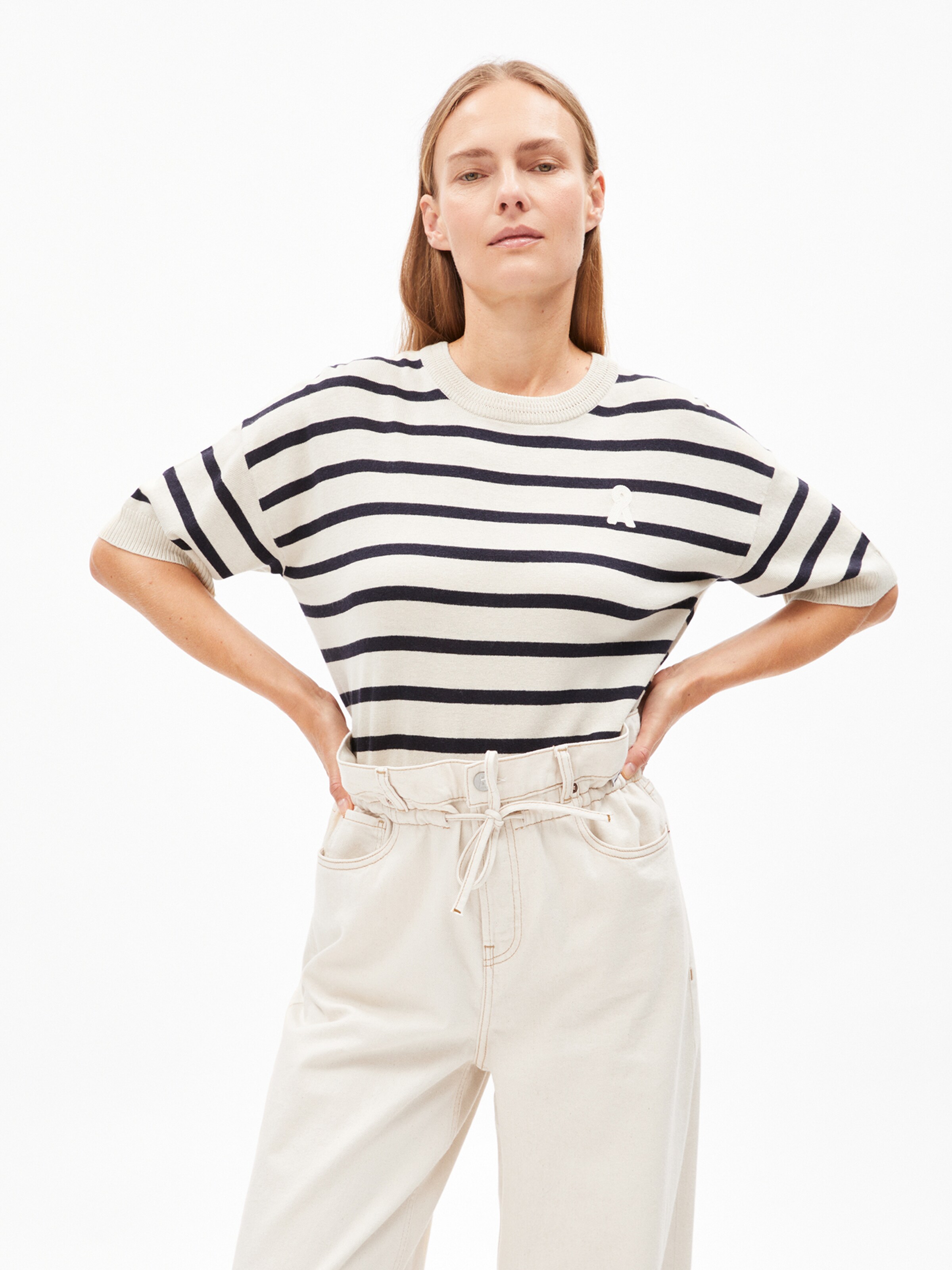 ARMEDANGELS Sweater in White: front