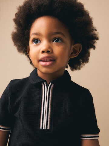 Next - Conjunto en negro