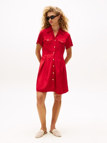 Abito camicia di TOMMY HILFIGER in rosso: frontale