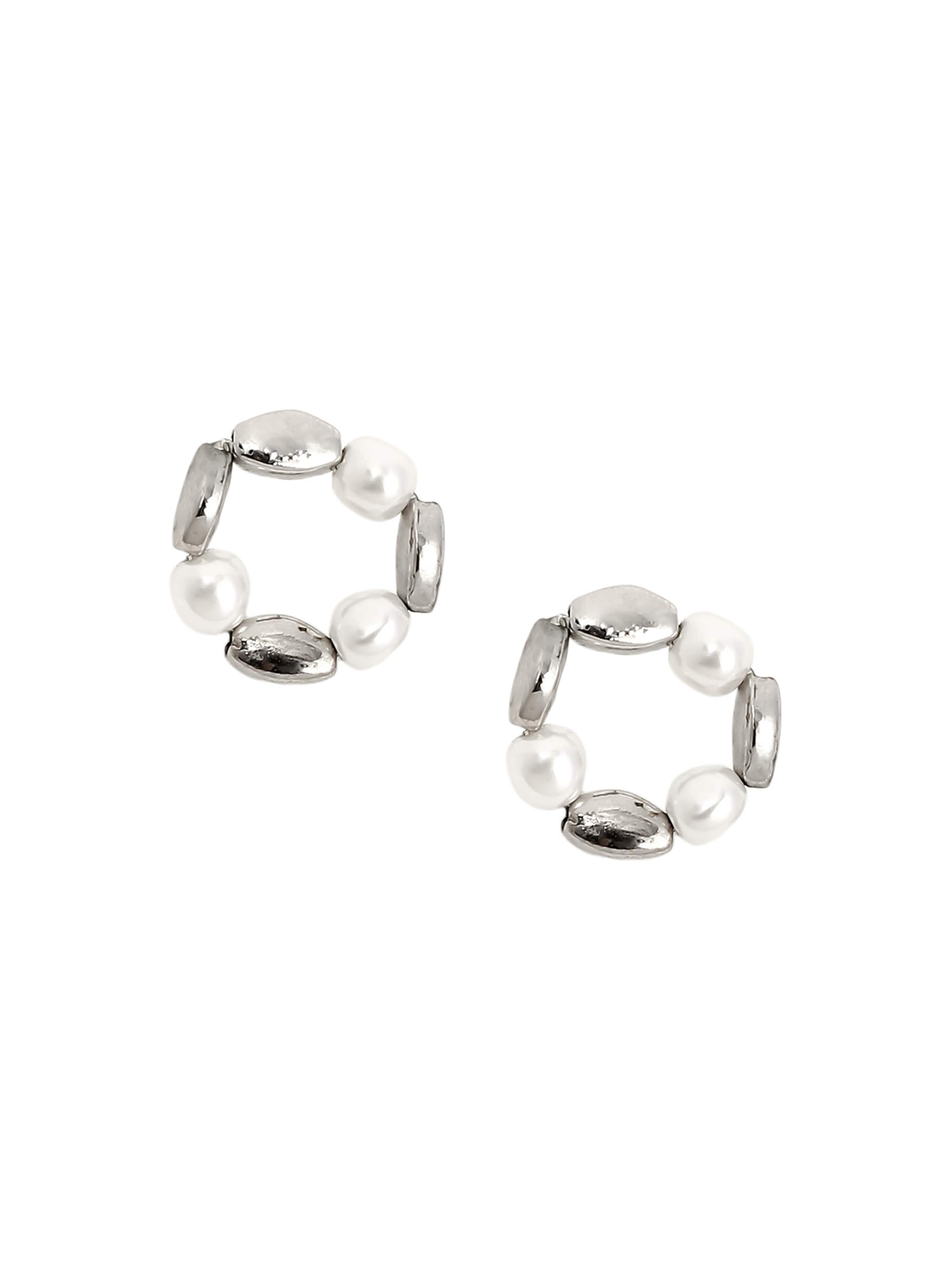 SOHI Náušnice 'Delia' - Strieborná: predná strana