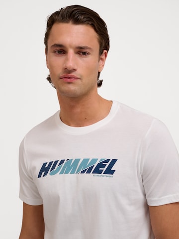 T-Shirt Hummel en blanc