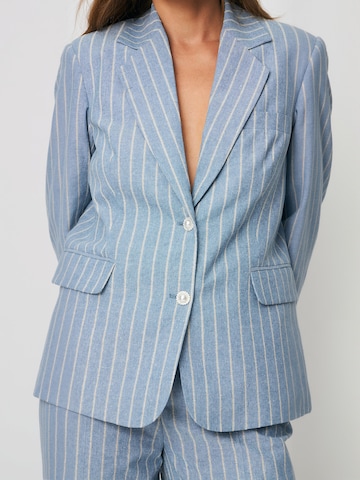 Coster Copenhagen Blazer ' Checkred ' i hvid