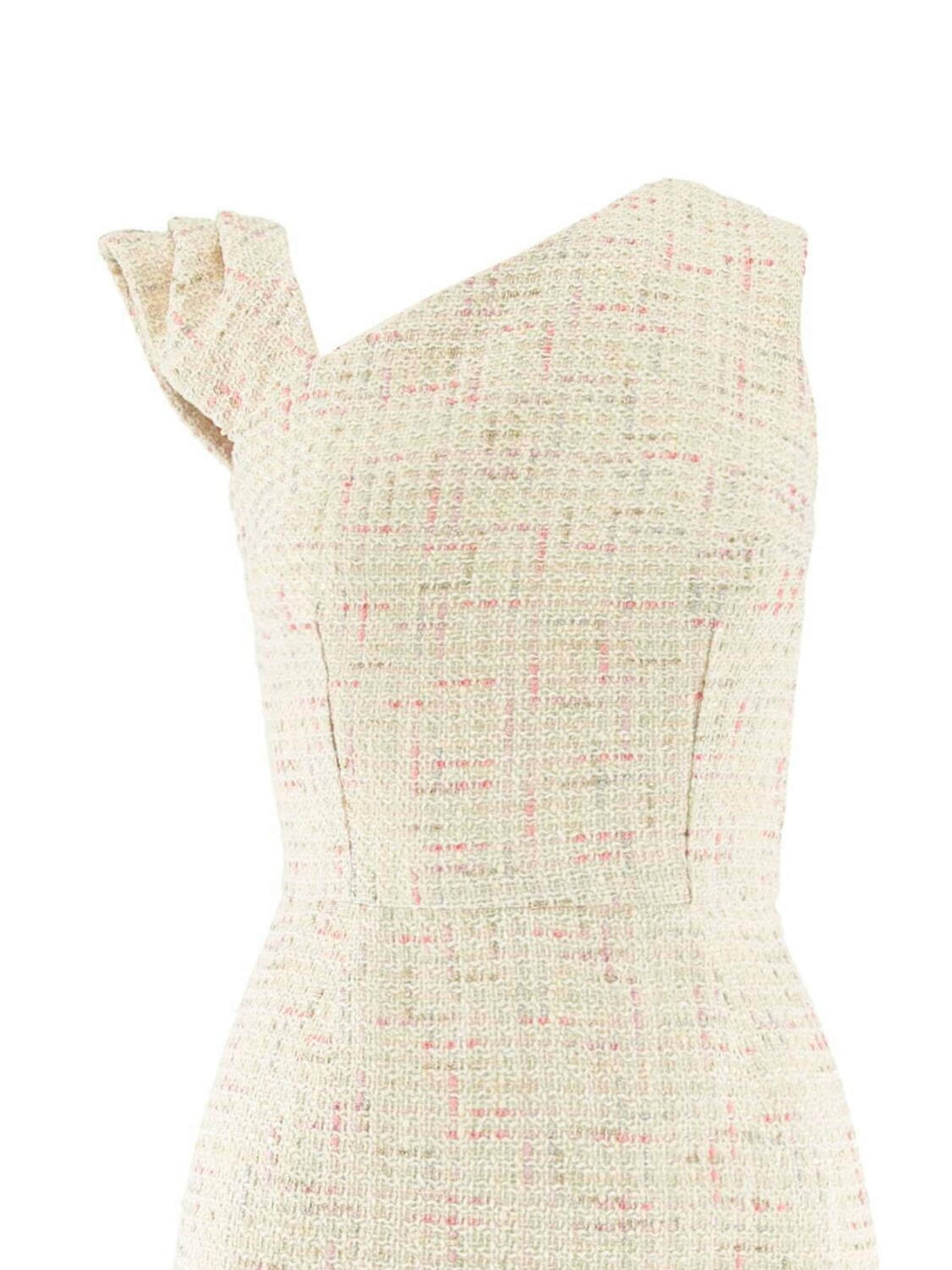 Abito 'Asymmetric Neckline Boucle Mini Dress' di AVENUE N°29 in beige