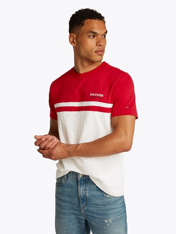 TOMMY HILFIGER Bluser & t-shirts i rød: forside