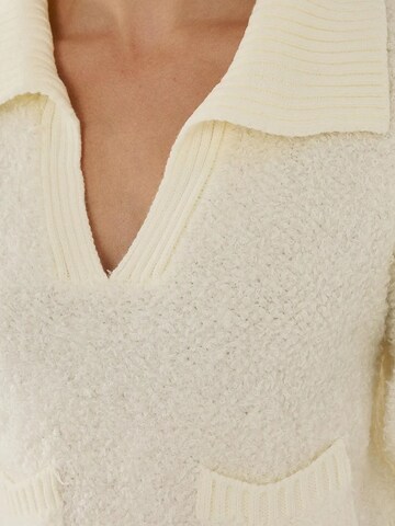 Pullover di Hiccup in beige