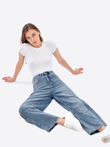 Imily Bela Baggy Jeans in Blau