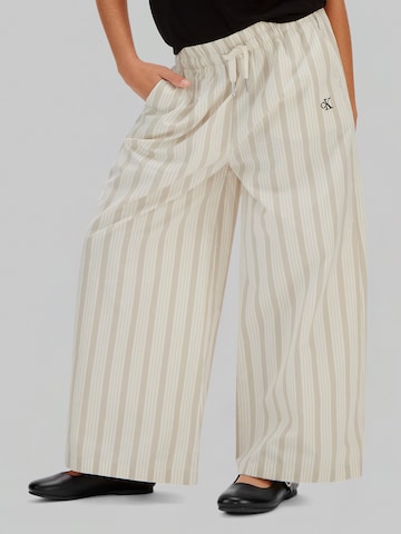 Loosefit Pantalon Calvin Klein Jeans en beige : devant