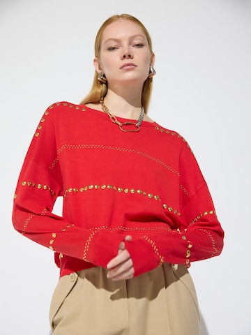 Pull-over Lola Casademunt en rouge : devant