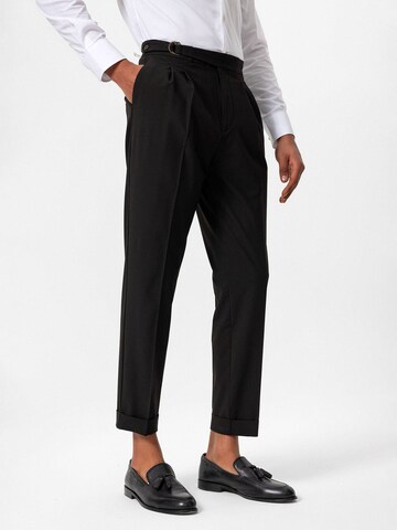 Antioch Tapered Pleat-Front Pants in Black