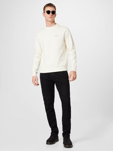 Calvin Klein Sweatshirt i vit